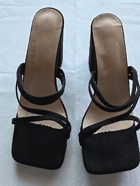 SHEIN Black Strappy Square-Toe Block Heel Sandals